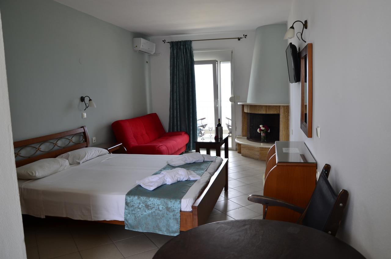 Kiwi Apartments Néa Fókaia Kültér fotó