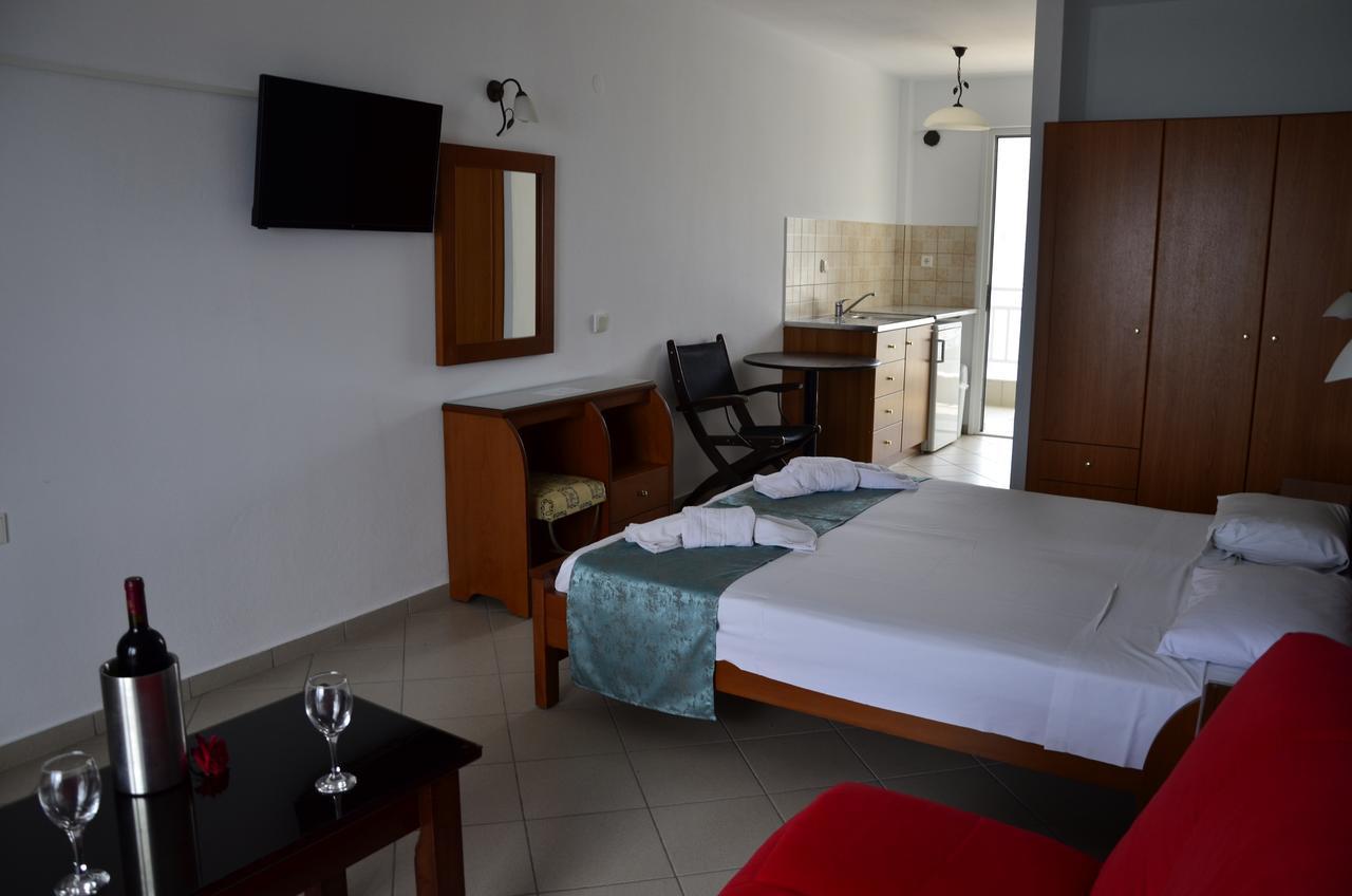 Kiwi Apartments Néa Fókaia Kültér fotó
