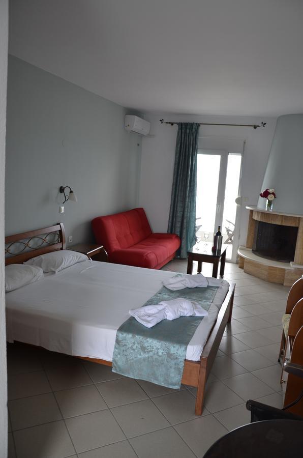 Kiwi Apartments Néa Fókaia Kültér fotó