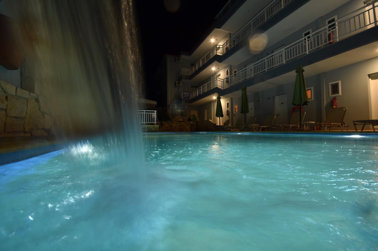 Kiwi Apartments Néa Fókaia Kültér fotó